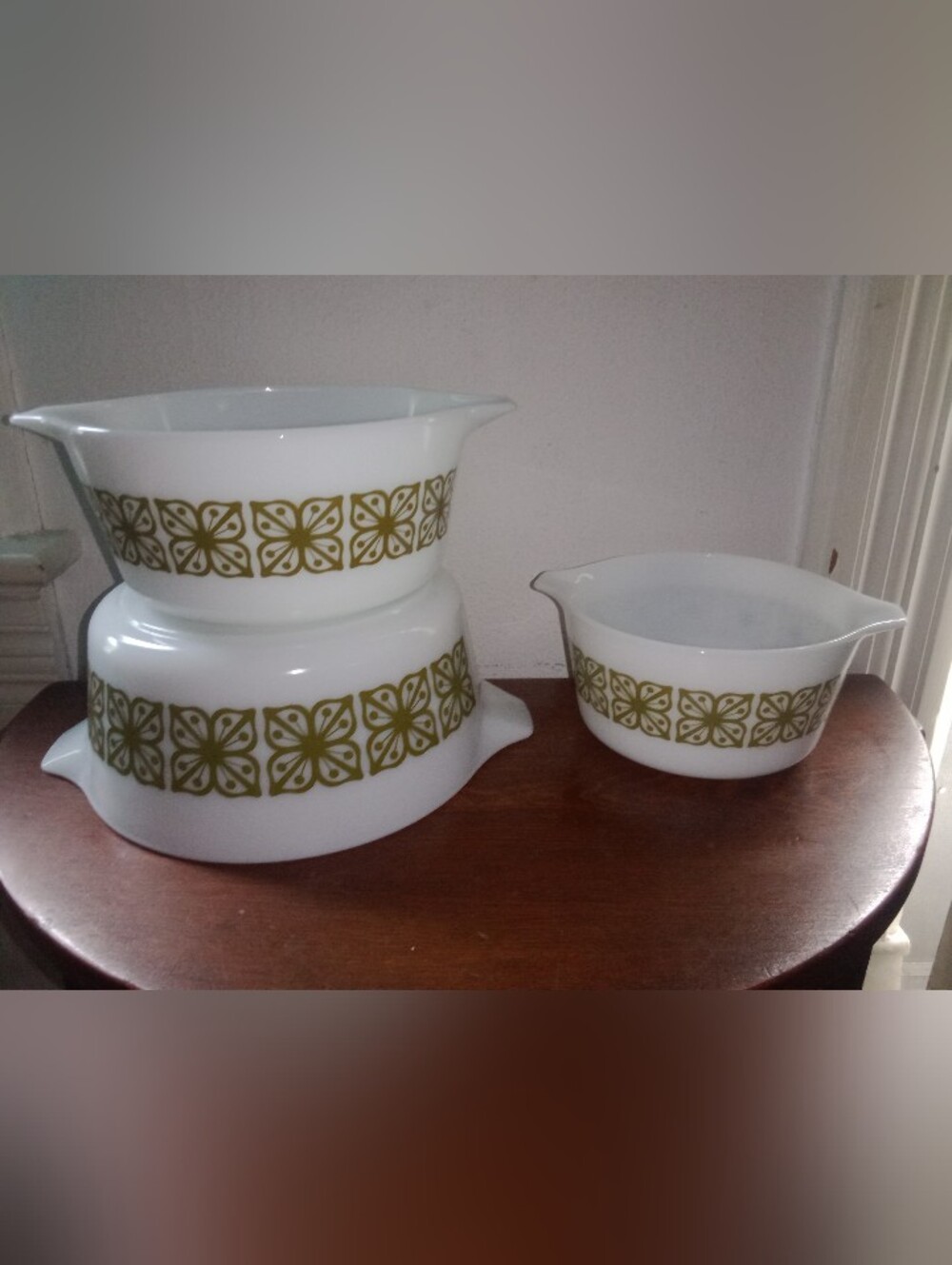 Vintage Pyrex Verde Green Square Flower Glass Bowl Set of 3